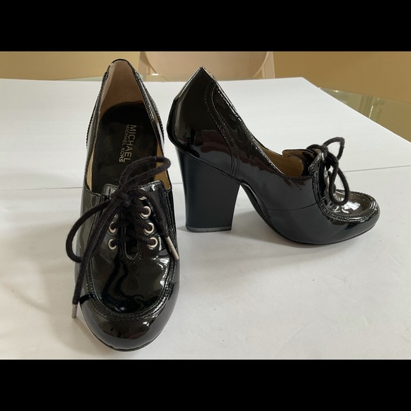 Michael Kors black heeled shoes, size 7 - Picture 2 of 7